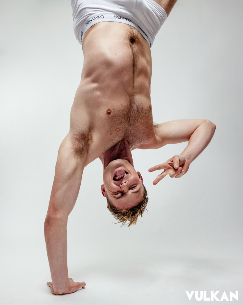 Garrett Wareing Vulkan Magazine garrett-wareing-vulkan-magazine