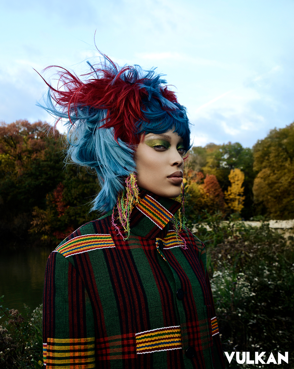 Jacket Catou Wear @catouwear Earrings: Love Cashionista @lovecashionista