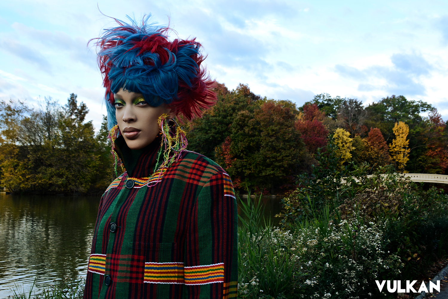 Jacket Catou Wear @catouwear Earrings: Love Cashionista @lovecashionista