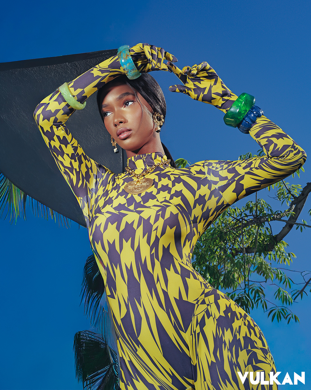 Bodysuit- Gert-Johan Coetzee @gertjohancoetzee Shoe- Ruthie Davis @ruthie_davis Earrings- Adiba @adiba.official Bracelets- Cybele Bertin @cybele.bertin Necklace- Adiba @adiba.official