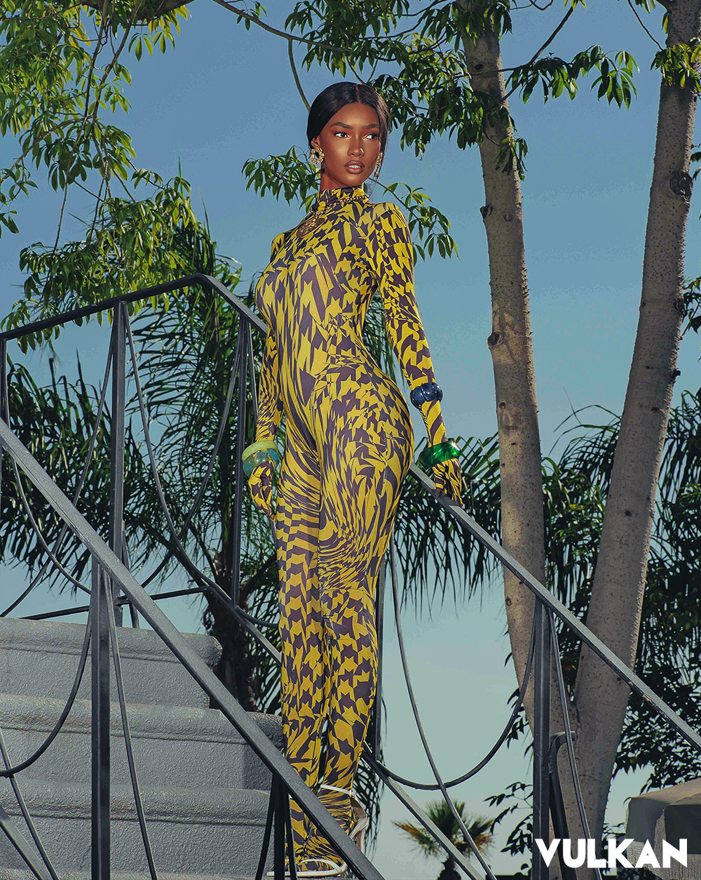 Bodysuit- Gert-Johan Coetzee @gertjohancoetzee Shoe- Ruthie Davis @ruthie_davis Earrings- Adiba @adiba.official Bracelets- Cybele Bertin @cybele.bertin Necklace- Adiba @adiba.official